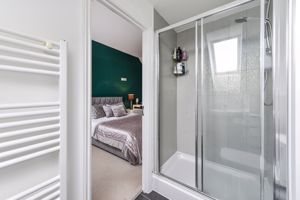 En-Suite- click for photo gallery